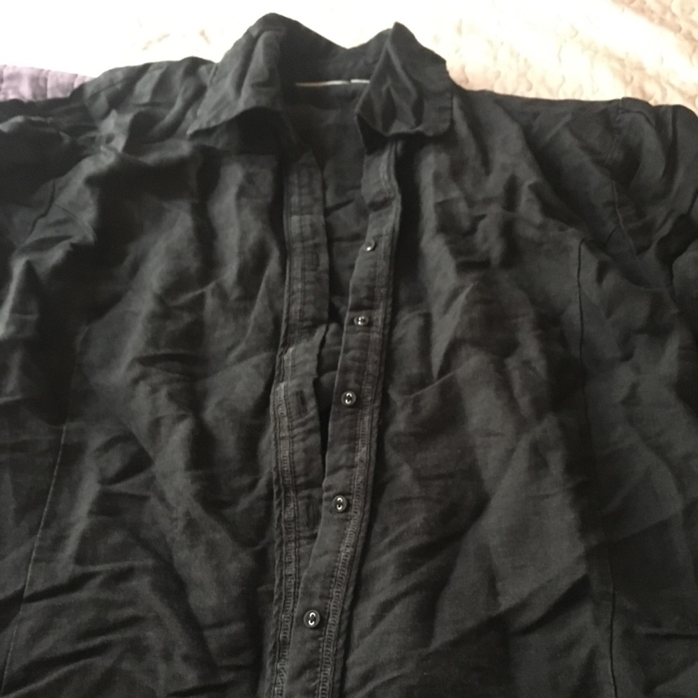 Sherry Taylor. Black Button Up shirt. Size 2X.